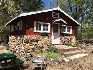 Rocky Hide-A-Way Cottages